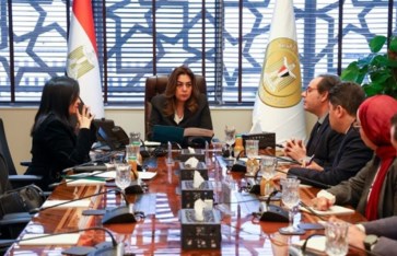 وزيرة التنمية المحلية والبيئة تناقش مع اتحاد البنوك التعاون في تعزيز الاستدامة