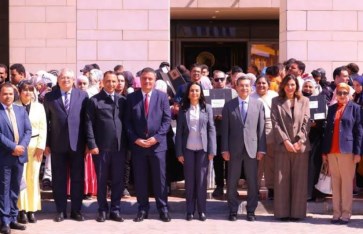 جامعة عين شمس: توزيع 50 جهاز لاب توب ناطق للطلاب ذوي الإعاقة