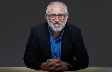 الموسيقار تامر كروان