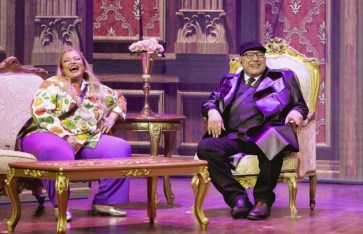 مسرحية جريمة في فندق السعادة