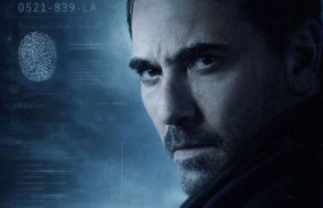 النجم أحمد عز