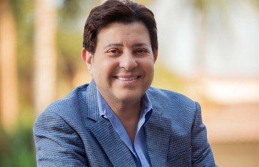 الفنان هاني شاكر