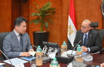 اجتماع وزير الاستثمار مع قيادات شركتي «سامسونج» و«إل جي»