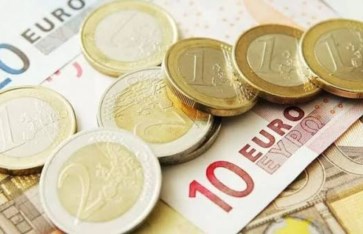 سعر اليورو أمام الجنيه المصري اليوم الجمعة