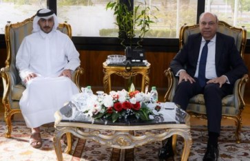 الطيران تبحث مع شركة قطرية إنشاء مصنع لإنتاج وقود الطائرات المستدام (SAF)