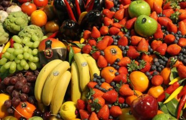 أسعار الخضروات والفاكهة اليوم في سوق العبور الأحد 