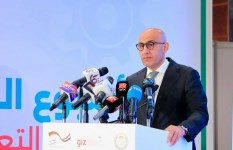 محمد عبد اللطيف وزير التربية والتعليم 