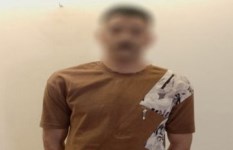 سائق طلب أجرة زيادة من سائح 