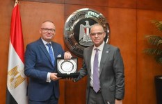 وزير الاستثمار - سفير التشيك