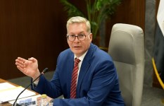 وزير البترول 