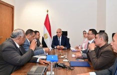 وزير الري يبحث مطالب المواطنين مع النواب والشيوخ ويوجه بسرعة الاستجابة