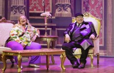 مسرحية جريمة في فندق السعادة