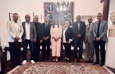 وزيرة الثقافة تُنهي أزمة أكاديمية الفنون