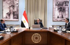 اجتماع حكومي لمتابعة توافر السلع الأساسية