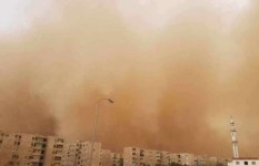 عاصفة ترابية تضرب مصر