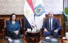 رئيس جامعة دمنهور يستقبل مدير هيئة الفولبرايت لبحث آفاق التعاون الأكاديمي 