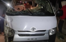 حادث انقلاب سيارة ميكروباص 