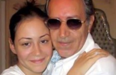  جنازة والد منة شلبي