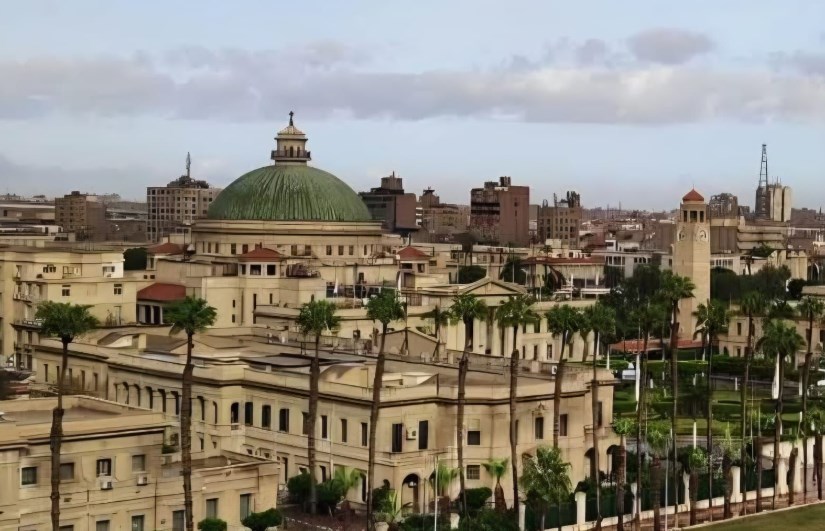 جامعة القاهرة 