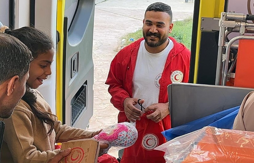 الهلال الأحمر 