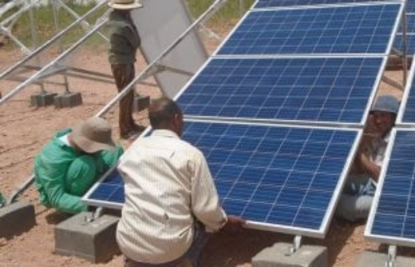 خطوات تركيب محطة شمسية أعلى سطح منزلك