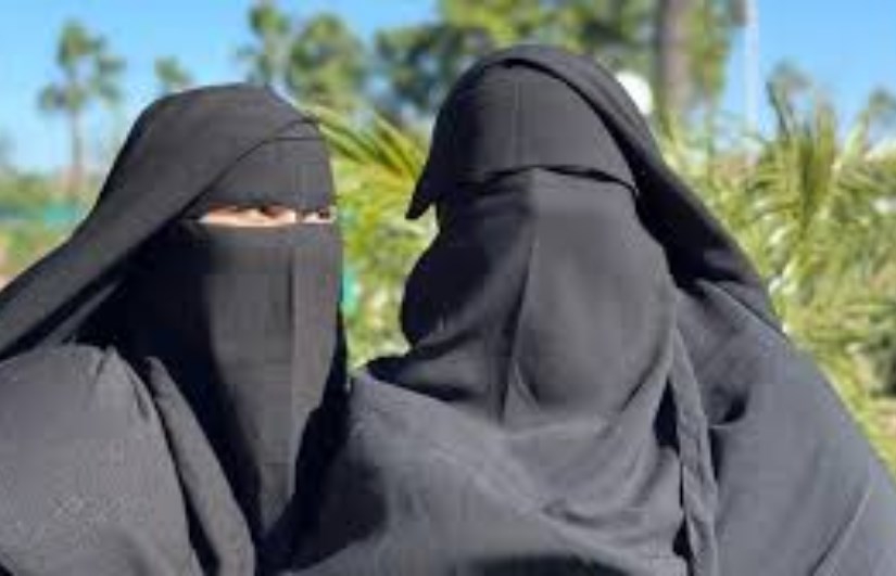 اختلاف حول فرضية النقاب