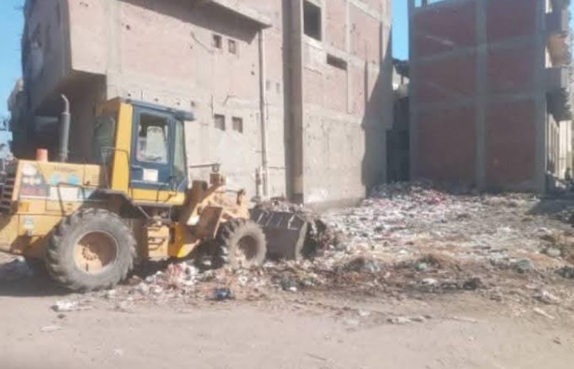 محافظ البحيرة تشدد على سرعة الانتهاء من المقالب العشوائية للحفاظ على البيئة