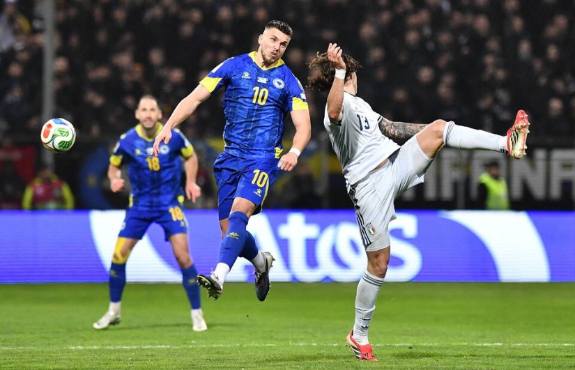 إيطاليا والبوسنة 