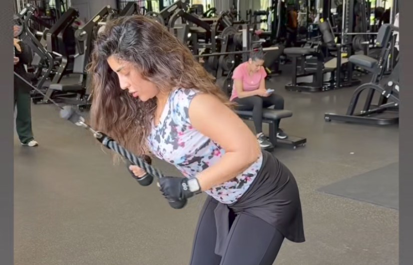 الفنانة أيتن عامر