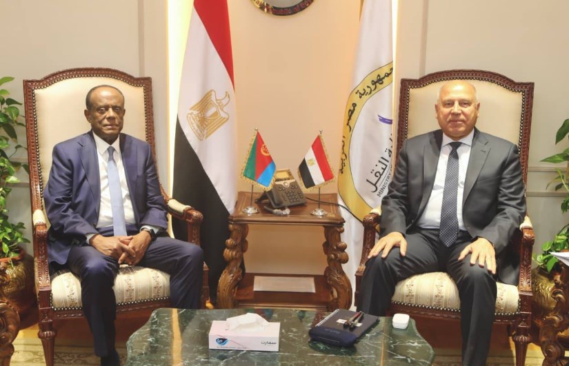 اجتماع وزير النقل مع المستشار الاقتصادي للرئيس الإريتري