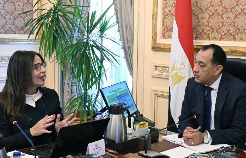 اجتماع رئيس الوزراء مع وزيرة الثقافة