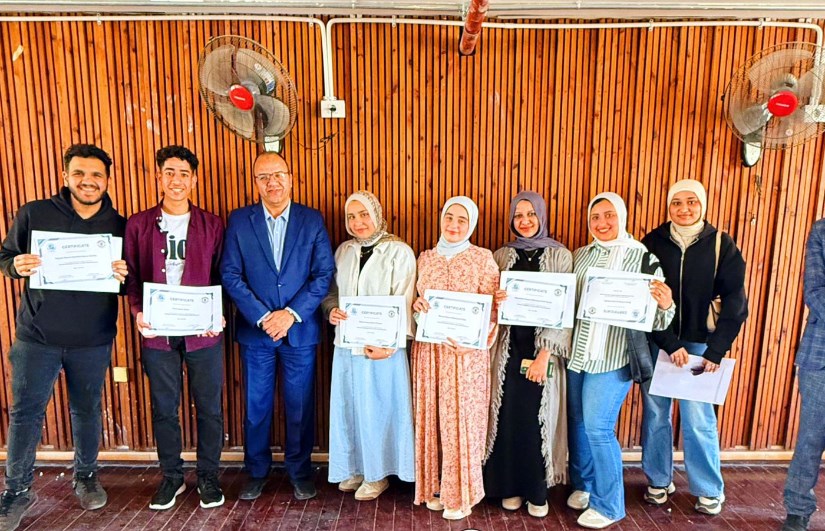 كلية الأعمال بجامعة دمنهور الأهلية 