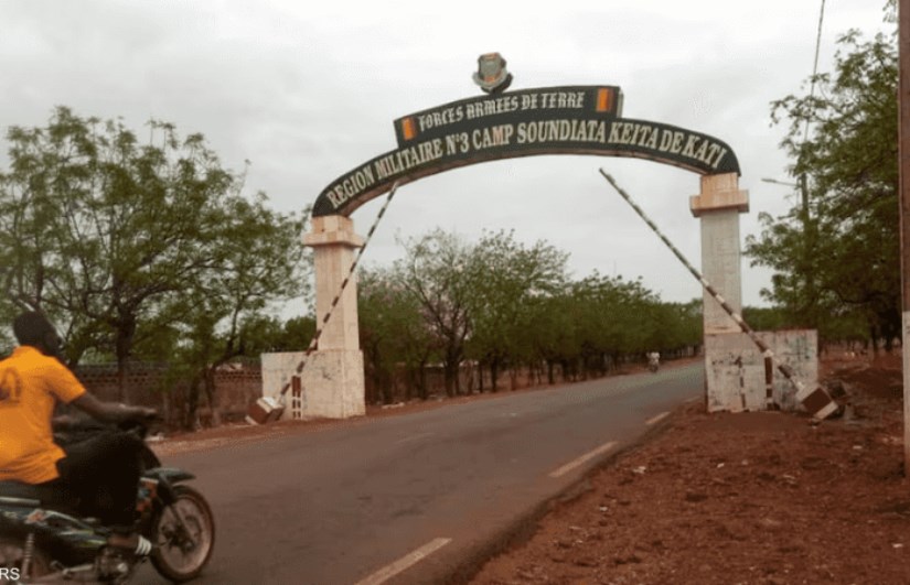 انفجارات وإطلاق نار يهز عاصمة مالي 