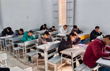 طلاب صفوف النقل 