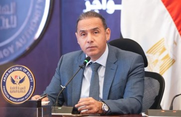 الدكتور إسلام عزام رئيس هيئة الرقابة المالية