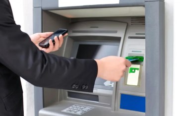زحام ماكينات الـATM - أرشيفية