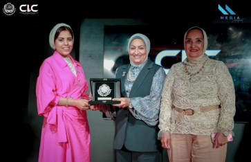 طلاب قسم الإعلام بكلية اللغة بالإسكندرية 