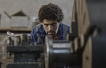 أدهم شكر 