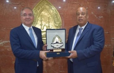 أيمن العشري
