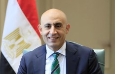 محمد عبد اللطيف وزير التربية والتعليم 