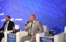 المهندس باسل الصيرفي خلال مؤتمر The Investor