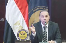 الدكتور إسلام عزام