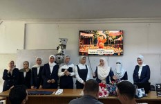 الطالبات 