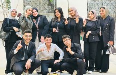 فريق العمل 