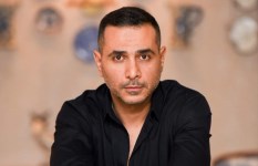 الفنان نور محمود