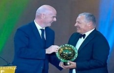 هاني أبوريدة وانفانتينو 