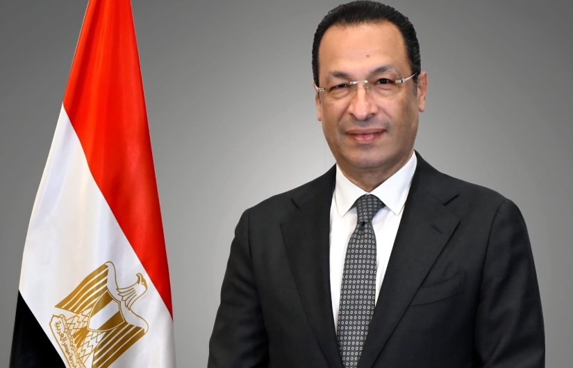 الدكتور رأفت هندي وزير الاتصالات
