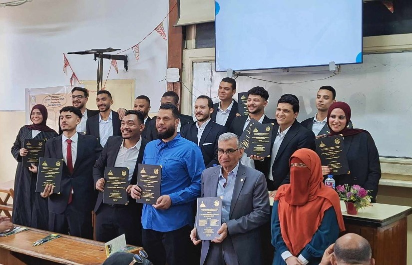 طلبة كلية زراعة عين شمس 