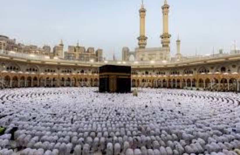 صلاة العيد بالكعبة