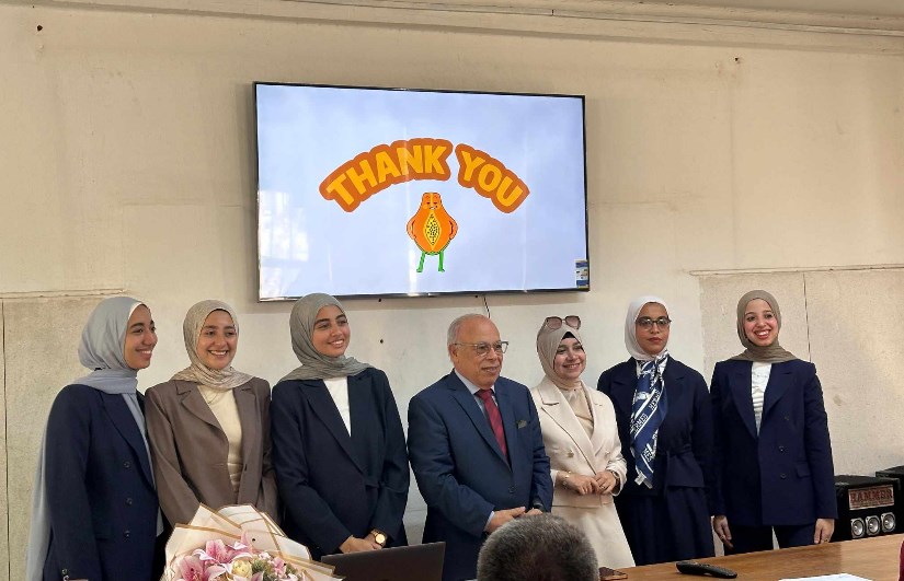 طلاب كلية الزراعة – جامعة عين شمس